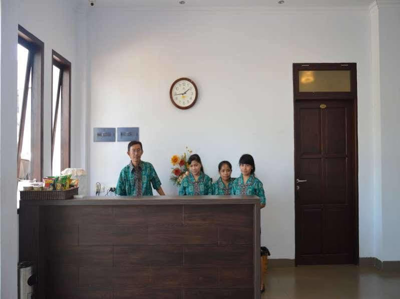 Oyo 1631 Aristo Hotel 2*